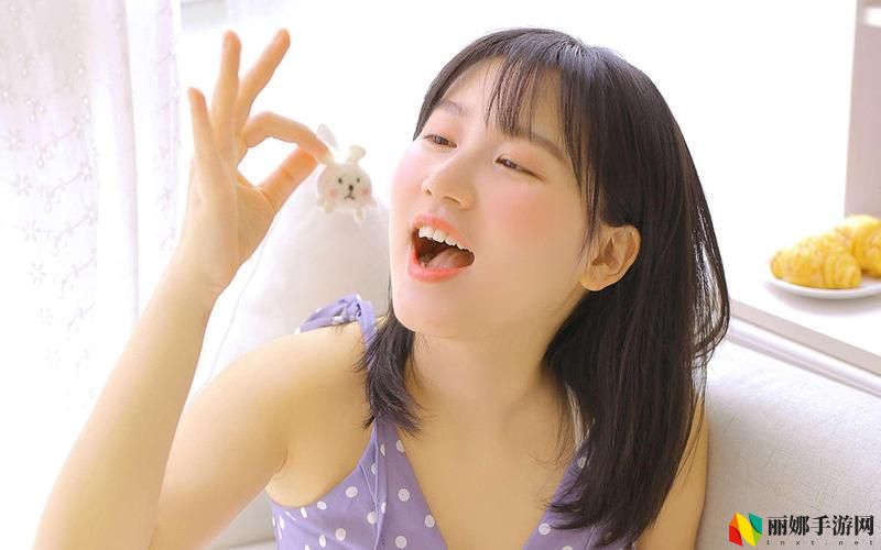 岳故意装睡让我挺进去观看