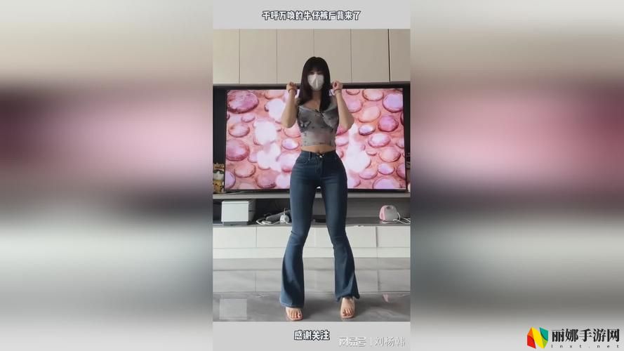 粉嫩馒头学生一线天品种