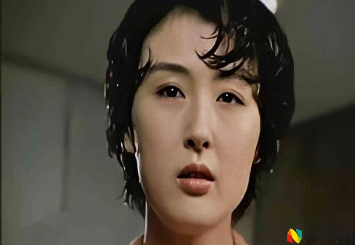 《年轻女教师3》在线观看